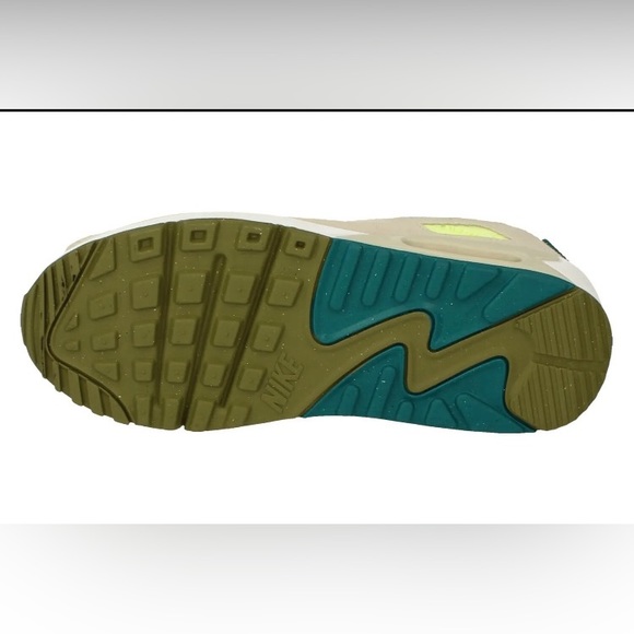 Nike Air Max 90 LTR GS (NEW IN BOX) Low Top Sneaker (Size: 5.5 Youth) Shoes - Picture 5 of 13